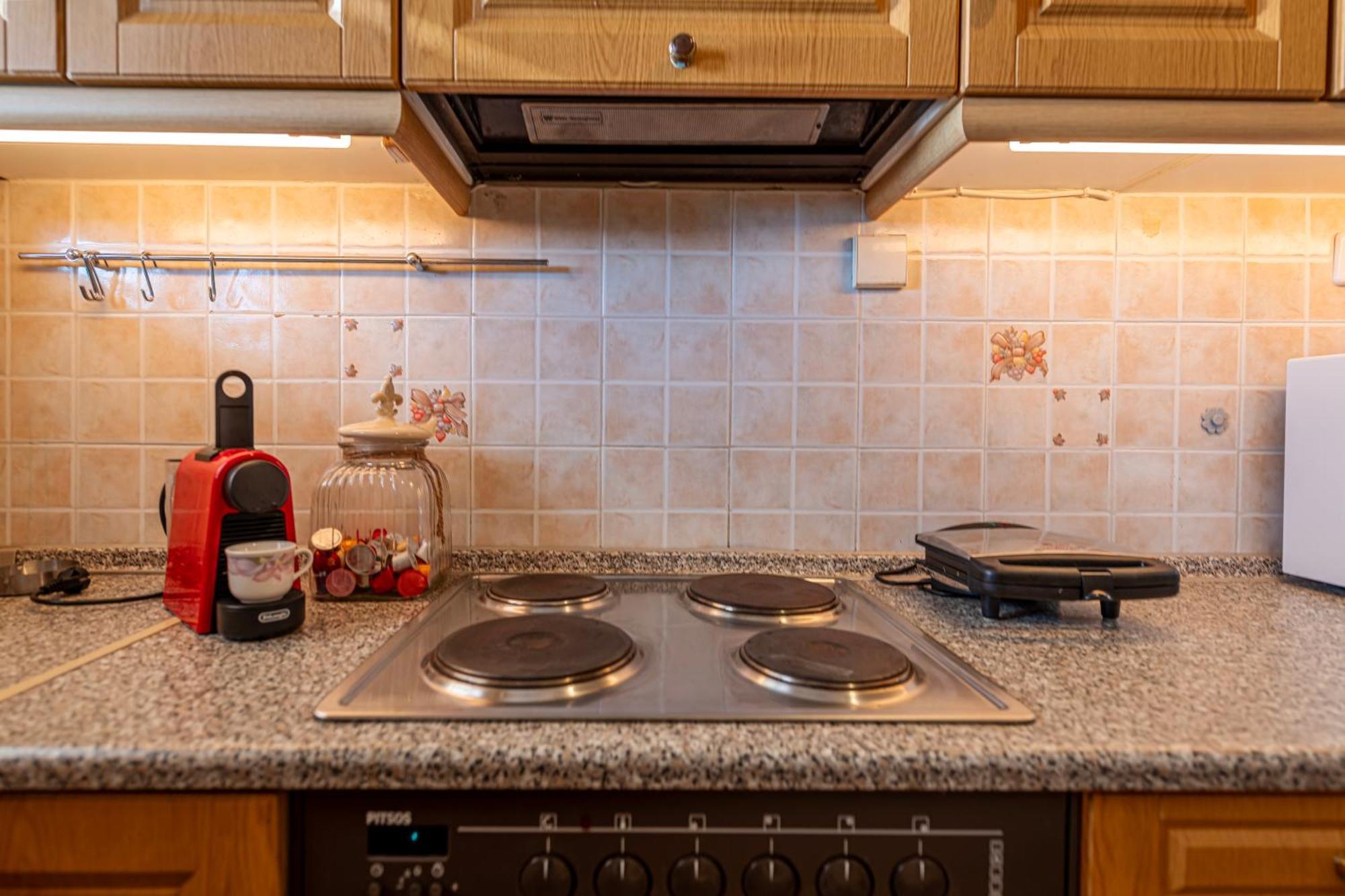 Sea View Apartment 100M From The Beach Saronida Bagian luar foto